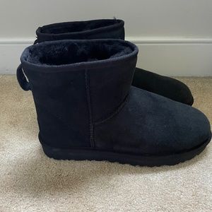 UGG CLASSIC MINI